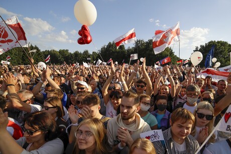 Dreieinhalb nach den Protesten in Belarus kämpfen belarussische Medien mit vielen Problemen