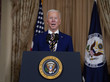 US-Präsident Biden steht an einem Rednerpult