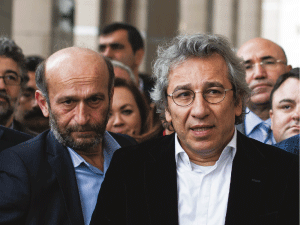 Prozess gegen Cumhuriyet-Journalisten einstellen!