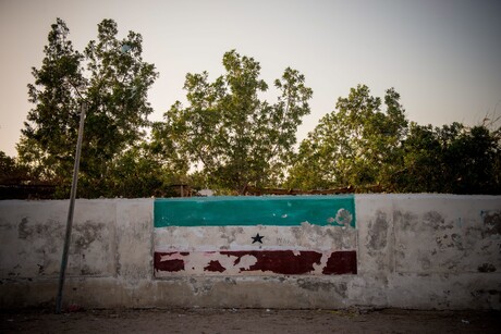 Graffiti mit der Flagge Somalilands